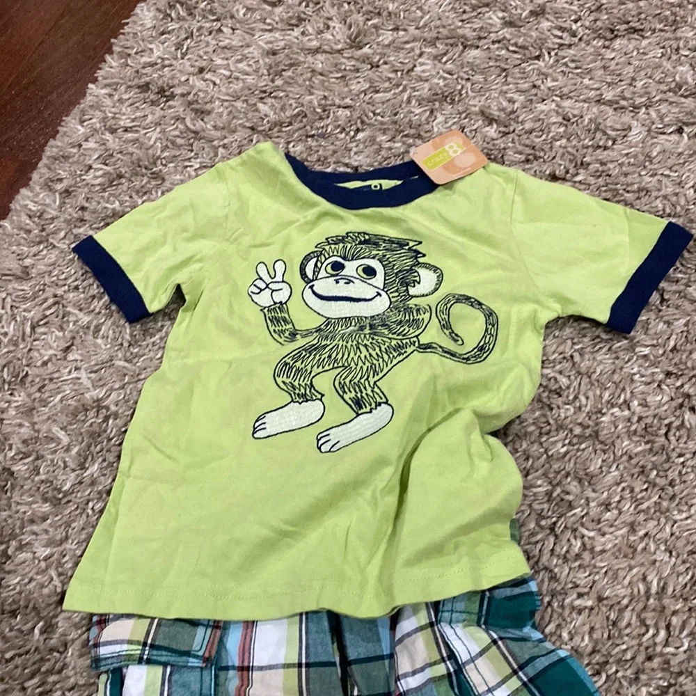 NWT crazy8 boys top and shorts size 3t